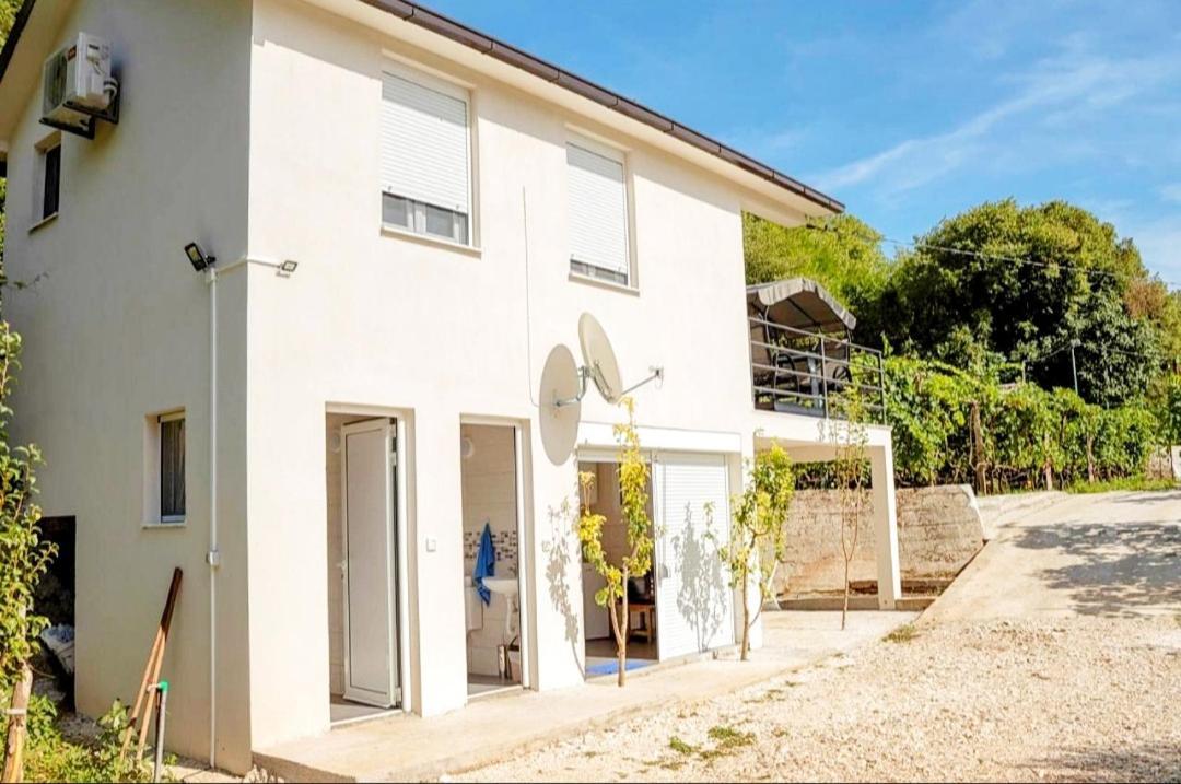 Apartments Stella Virpazar Exterior photo